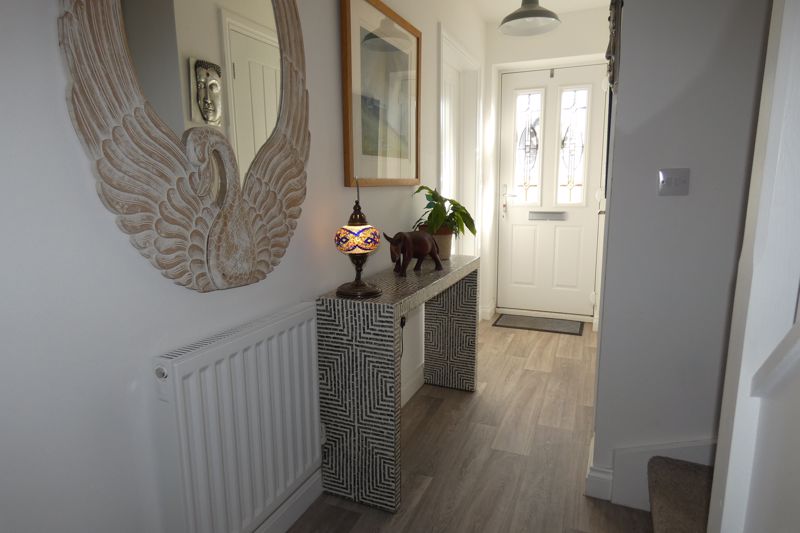 Entrance Hallway- click for photo gallery